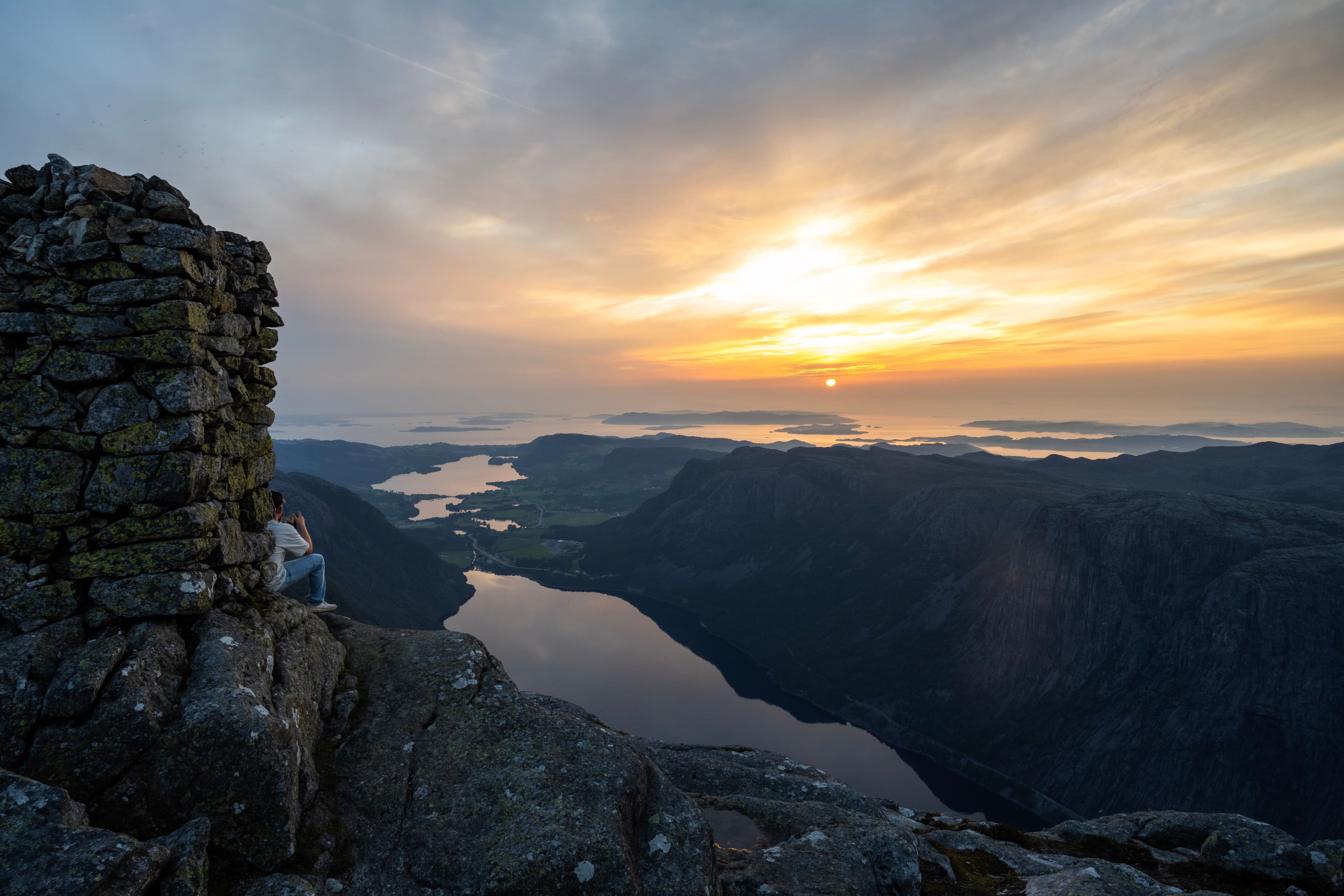 Reinaknuten - guided hike with Stavanger Adventure